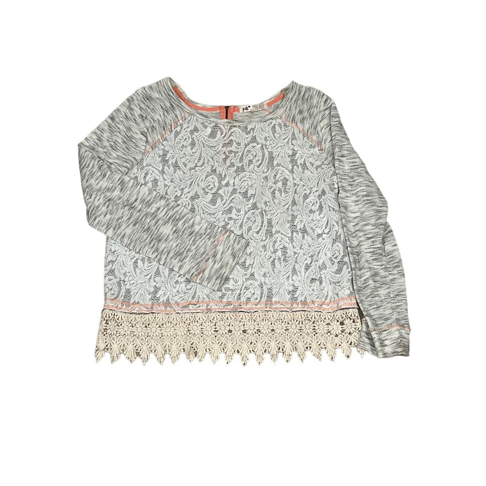 Jolt, Gray, White, Coral Lace-Trim Sweater, Size M,‎ KB109